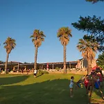 Fournia Village מלון דירות
