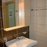 Fournia Village מלון דירות 3*