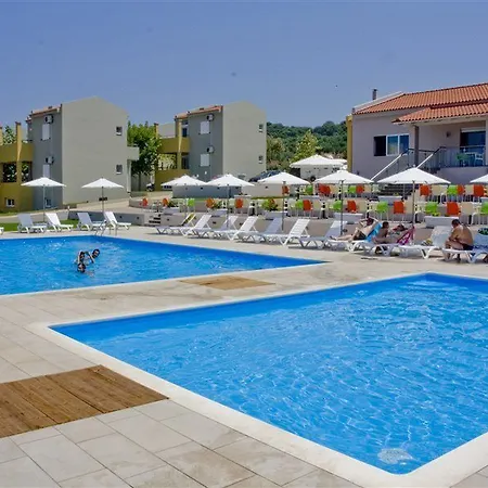 Fournia Village