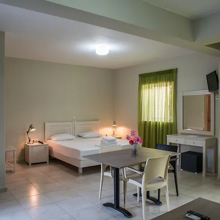 Fournia Village Kastro-Kyllini