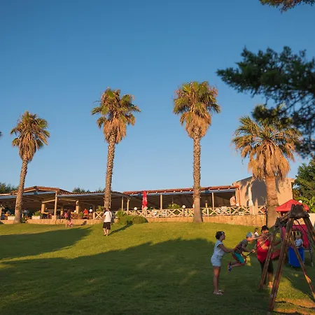 Fournia Village Apartmanhotel