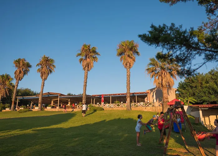 Fournia Village Апарт-отель